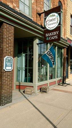 Sweet Seasons Bakery & Cafe