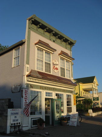 Bentley's B-m-L Cafe