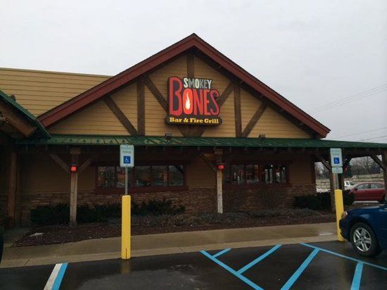 Smokey Bones Bar & Fire Grill