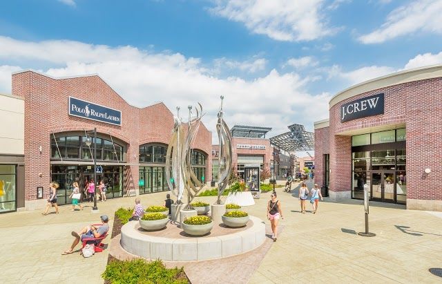 Tanger Outlets Grand Rapids