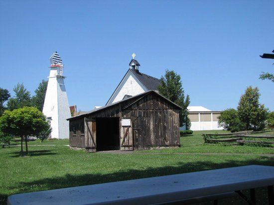 Moore Museum