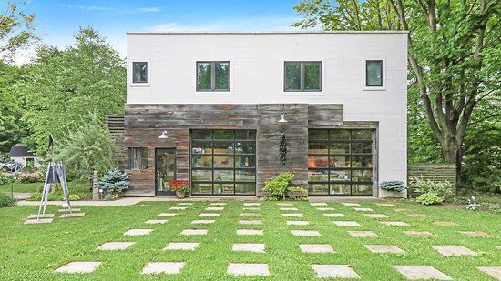 Roan and Black Contemporary Gallery
